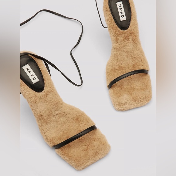 RARE NA-KD Faux Fur Sole Strappy Heels - Picture 11 of 16